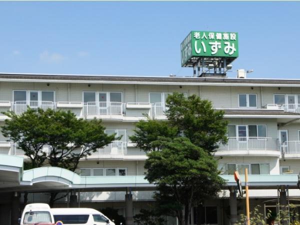 介護老人保健施設いずみ　西尾市　介護職　正社員募集