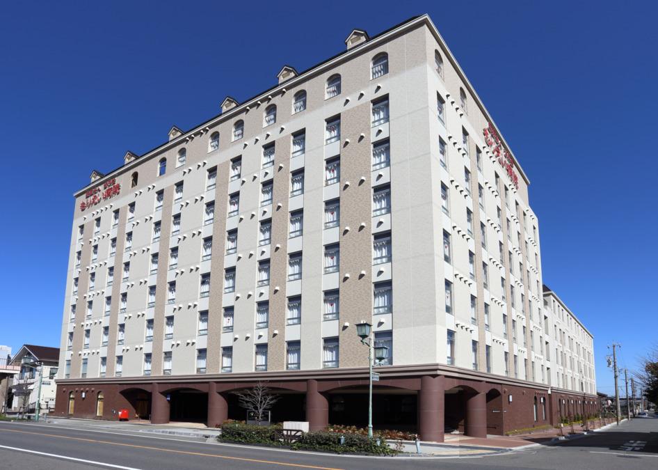 残業少なめ！各種手当あり◎病院併設の老健施設で多職種の仲間と連携をとりながらお仕事に取り組んでいける環境です