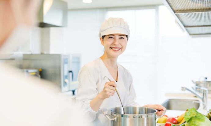 病院での管理栄養士業務/管理栄養士/調理業務なし!!日勤のみの病院管理栄養士求人!!日曜固定休みで17時には勤務終了!/HRCEI/RDS402