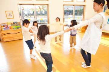 認定こども園の保育教諭/認定こども園にて子どもたちの生活習慣の育成や健康管理などの保育業務全般を担当してです！/RIM-S/05116