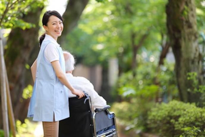 デイサービスの介護職/時間選択OK!未経験歓迎のデイサービス介護/なみよけ_介護職員_AP（有）