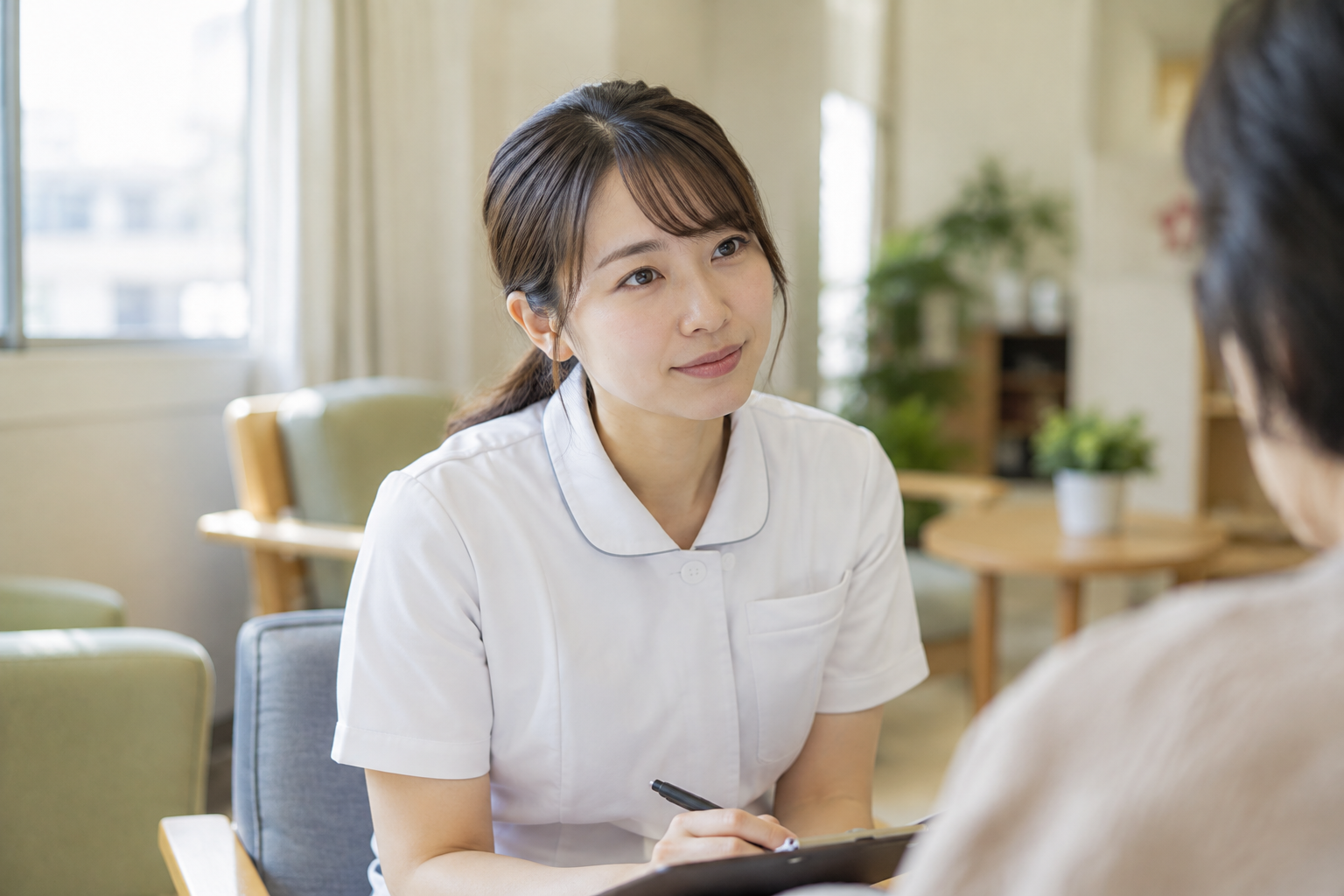 精神科で働く看護師の仕事内容｜一般病棟との違い