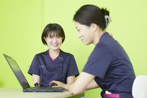 大阪　大正区　訪問看護師　訪問件数に応じて手当として給与に還元